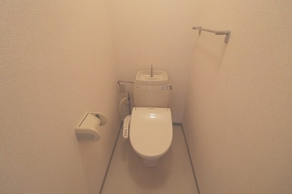 プリムヴェール弐番館の物件内観写真